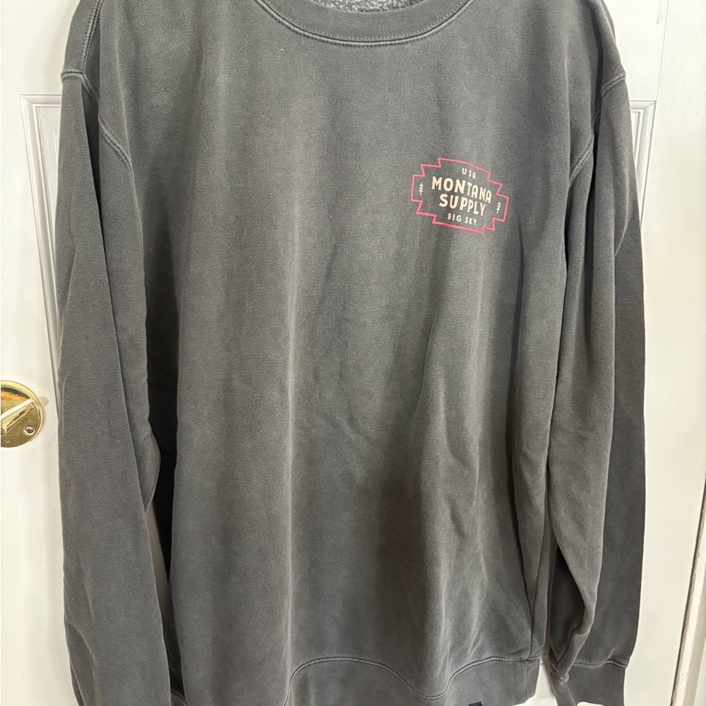 Gray sweatshirt